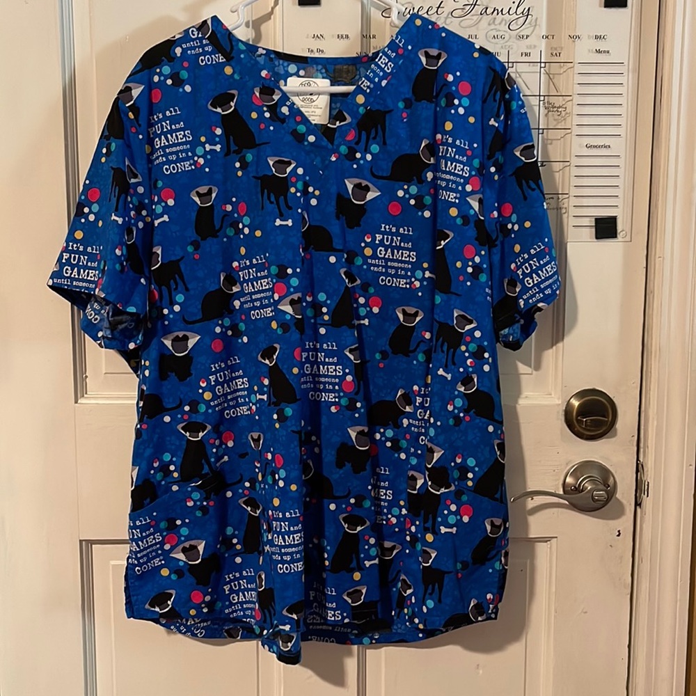 Scrub top